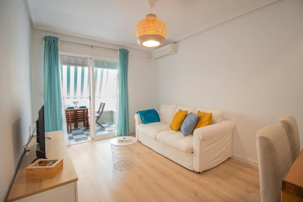 Feines Appartement Mit Hafenblick Санта Пола Экстерьер фото