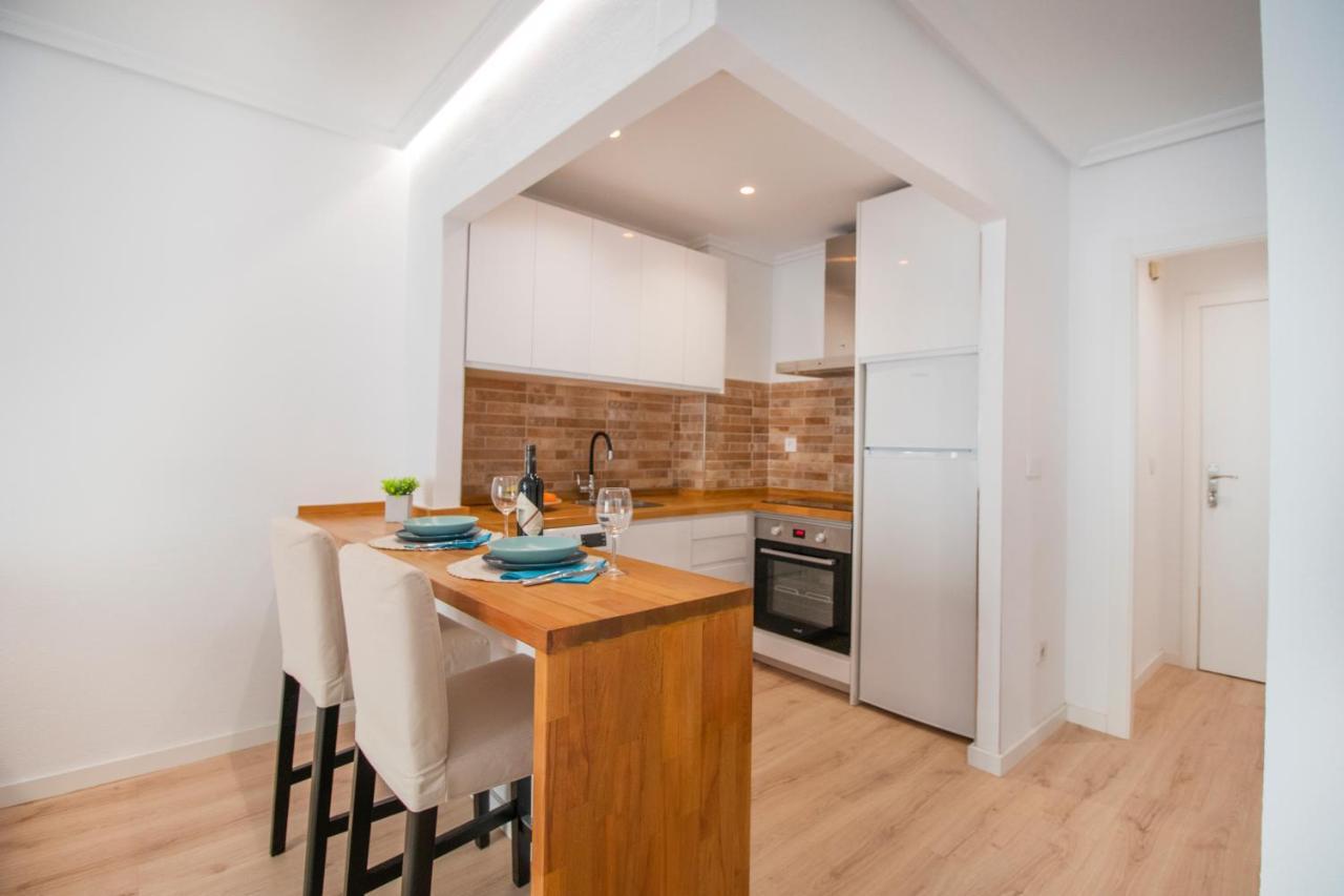 Feines Appartement Mit Hafenblick Санта Пола Экстерьер фото