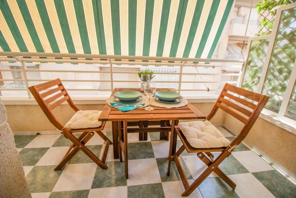 Feines Appartement Mit Hafenblick Санта Пола Экстерьер фото